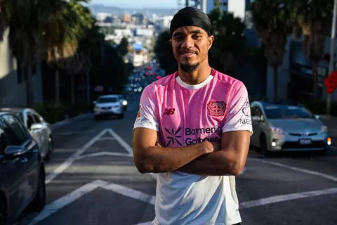 لتعويض رحيل فيرتز.. باير ليفركوزن يضم ماليك تيلمان حتى 2030